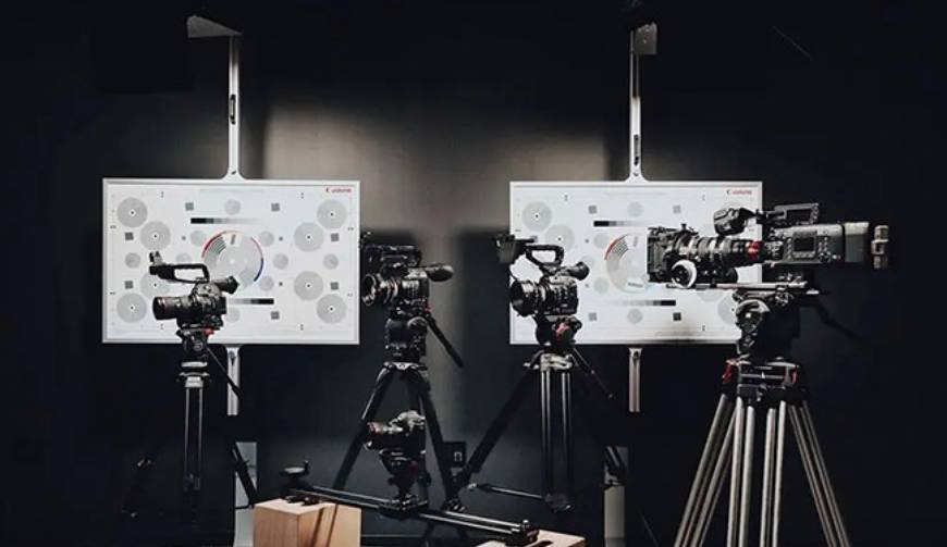 高端定制VS流水线生产｜看专业鼓楼区产品视频拍摄公司如何拉开差距