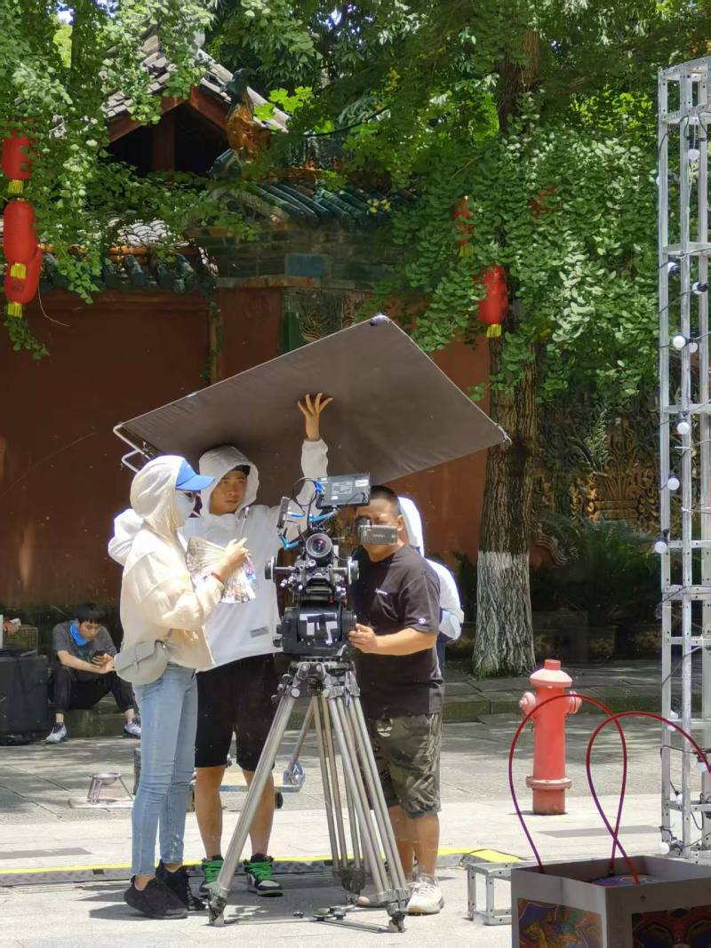 鼓楼区极致互动，精准定位，打造爆款产品宣传视频